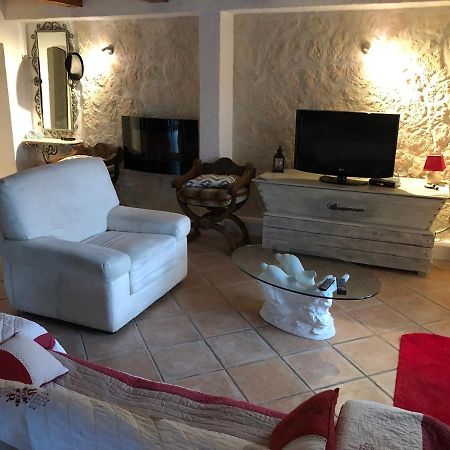 La Vignarelle Acomodação com café da manhã Callas Exterior foto
