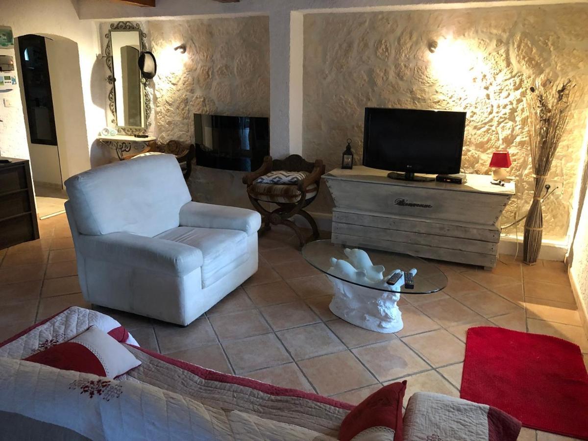 La Vignarelle Acomodação com café da manhã Callas Exterior foto